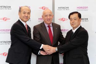 (L to R) Katsumi Nagasawa, Vice President and Executive Officer at Hitachi, Ltd., CEO Duncan Hawthorne of Horizon Nuclear Power Ltd., President Mamoru Matsumura of Japan Atomic Power Company ©Hitachi, Ltd.